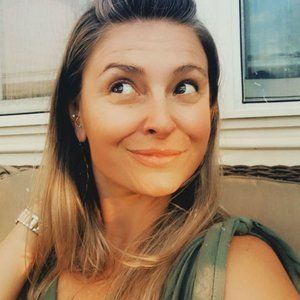 Gained weight and need to make room for new clothes - lots of smaller sizes